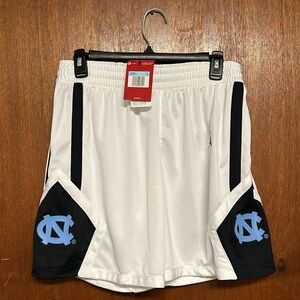 NIKE JORDAN UNIVERSITY NORTH CAROLINA WOMENS MEDIUM BASKETBALL SHORT